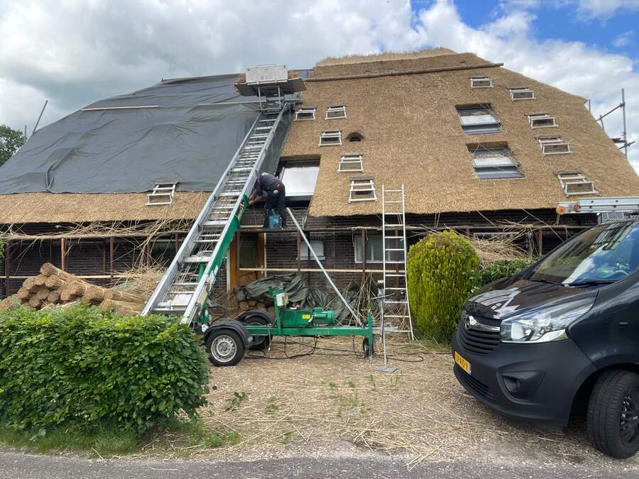 Renovatie & reparatie – Rietdekkersbedrijf E. Eiland